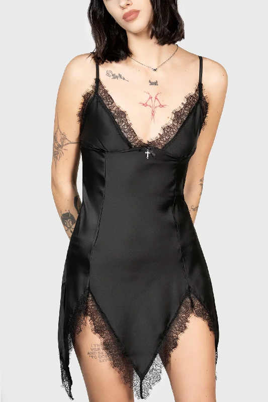 Sexy prom dresses for a memorable nightFatal Farewell Slip Dress [B] - Resurrect