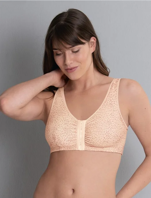 Women's bras with a seamless constructionAnita Hazel Post Op Bra